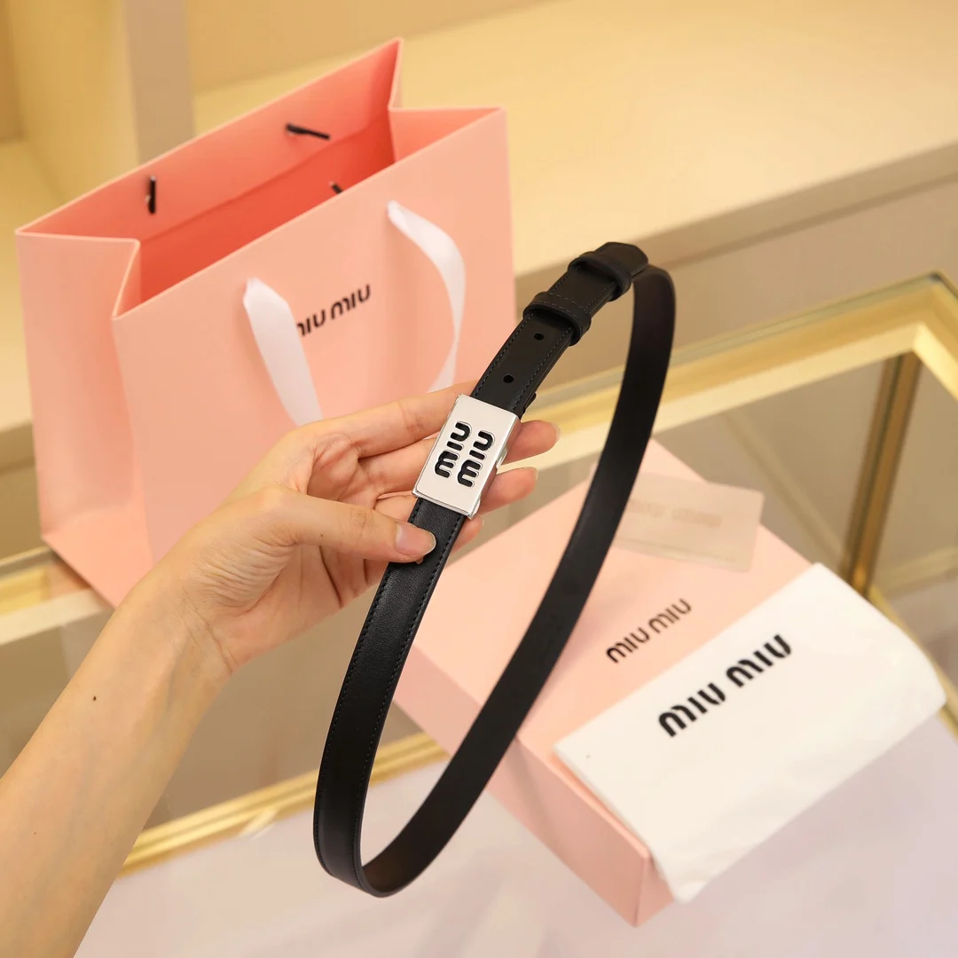 MIU MIU Metal logo buckle belt Women s belt - Detail view 4