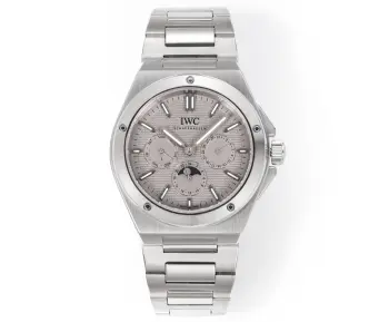 太阳出品出品 R新品 万国 IWC 工程师系列 BJ1 /LP2 万年历腕表 复刻界最复杂的腕表 所有功能同步原装 所有功能调节通过把头控制.1   功能介绍 3点钟位置显示日历 9点钟位置显示星期 6点钟月份月相指针显示 2   做工精细 外壳采用原版同样的三件套结构 中间拉丝 上下壳为抛光 镜面采用高成本的锅盖形蓝宝石 使其质感提升  太阳出品精致推荐男士多功能机械腕表