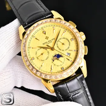 太阳出品出品 百达翡丽 PP R75 复杂功能计时系列上市 Patek Philippe 贵族的艺术品 独家字面加高档内影logo 搭配进口9100多功能机芯 0返修 功能 24小时,星期 星辰 月份 进口316精钢 采用18k品质炉内真空电镀 搭配意大利进口小牛皮 原装折叠扣 尺寸42mm  耐磨防刮蓝宝石玻璃 超强防水50米 简约而不简单 你永远无法拥有一块百达翡丽 你只是在替你的后代保管他 太阳出品精致推荐男士多功能机械腕表