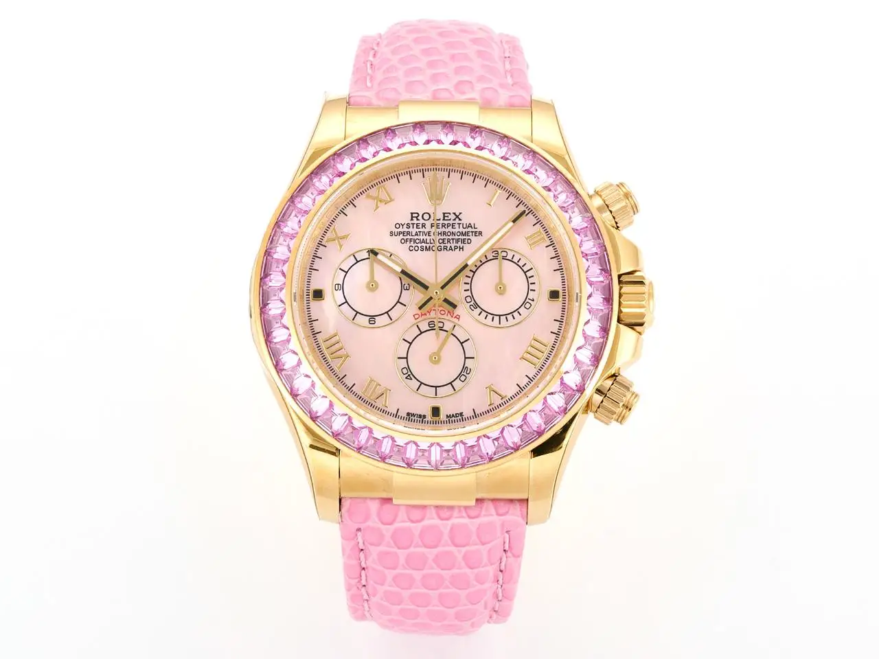 太阳出品出品RXF厂 ROLEX 劳力士 BeachDaytona R74 迪通拿系列 隐藏款 116519in四大美人 内置4801机芯/4130机芯可选 男女同款表径 尺寸 40nm 罗马刻度 贝母盘面迪通拿最新升级款 采用904L钢表壳 坚固耐用 光泽高级 搭载4801高配机芯 走时精准稳定 核心亮点 彩宝圈口 手工满镶彩色宝石 璀璨闪耀 贝母表盘 天然珍珠母贝盘面 粉色/冰蓝/浅绿等多色可选 光泽梦幻柔美 舒适牛皮表带 意大利进口牛皮 亲肤透气 佩戴舒适经典三眼计时设计 做工精致 外观亮眼 性价比高 适合日常时尚搭配 送礼或直播出镜 太阳出品精致推荐男士多功能机械腕表