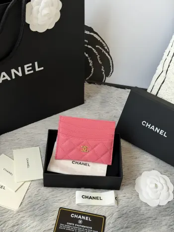  chanel 新品 卡片包鱼子酱牛皮七个卡位 可放零钱 进口意大利鱼子酱牛皮制作+五金logo 太美了 超爱的 颜色如图所示明 收纳方便快捷 迷你卡包 编号 AP4472 尺寸:w11×h10cm