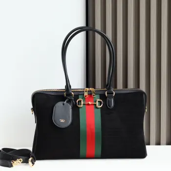 专柜品质原厂皮质 款号 866734克磨砂 尺寸 宽38.5X高22.5X深13cm 现货出货 