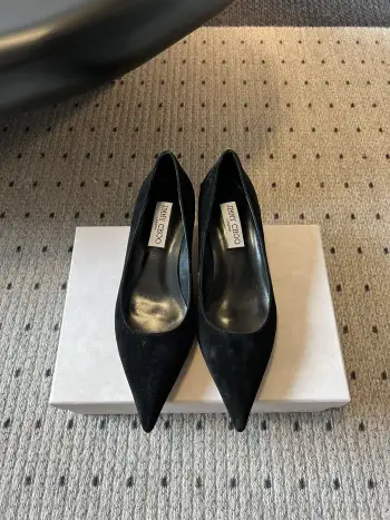 早春新款尖头单鞋 女士高跟鞋