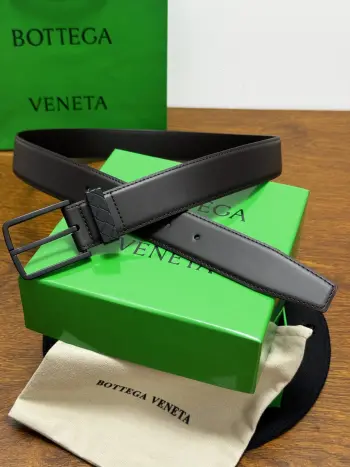 BOTTEGA VENETA 3.5cm 咖啡Intreccio Loop编织圆环腰带 手工新款牛皮经典之作 每个细节都体现出至高的品味和格调 整体造型增添优雅韵味 低调奢华的典范 优雅迷人气息且精致的手工艺制作 