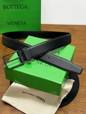 BOTTEGA VENETA 3.5cm 黑Intreccio Loop编织圆环腰带 手工新款牛皮经典之作 每个细节都体现出至高的品味和格调 整体造型增添优雅韵味 低调奢华的典范 优雅迷人气息且精致的手工艺制作 