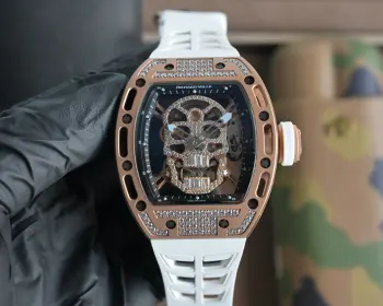 理查徳 米勒 Richard Mille RM052系列 最新鬼头升级版 颅骨系列 精钢抛光壳身 搭载原装进口机械机芯更突显了这块腕表的运动风格 透过防眩光的表镜 可见到悬浮式镂空机芯 其大胆个性的颅骨设计霸气夺目 成功捕获一众腕表爱好者的心 骷髅形象 打造一个不拘泥于主流的钟表世界