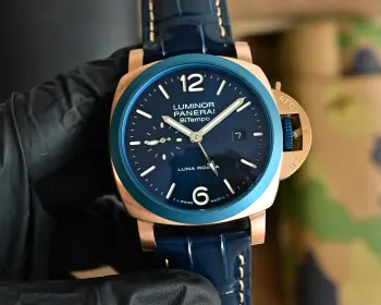 沛纳海 PANERAI 弧型镀膜玻璃 44mm*16mm 胶表带搭配原装针扣 全自动机械 一款来自硬汉的手表 V8出品