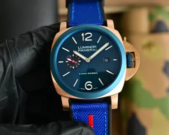 沛纳海 PANERAI 弧型镀膜玻璃 44mm*16mm 胶表带搭配原装针扣 全自动机械 一款来自硬汉的手表 V8出品