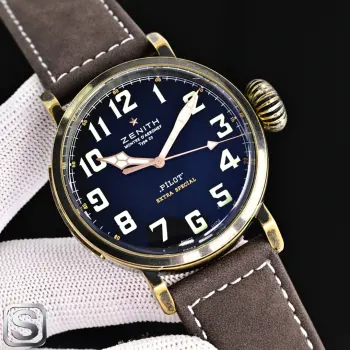 太阳出品出品 白壳 推出 ZENITH 真力时 AF9 飞行员系列表盘简洁美观 蛇形指针 蓝宝石玻璃 表壳打磨超赞 特别是菱角打磨都很到位 大飞迷一定不可错过此款 机芯采用进口9015改EIite679 走时精准稳定零故障表经45x14.25 原装开模同步钛金属表扣及底盖太阳出品精致推荐男士机械腕表 立即抢购