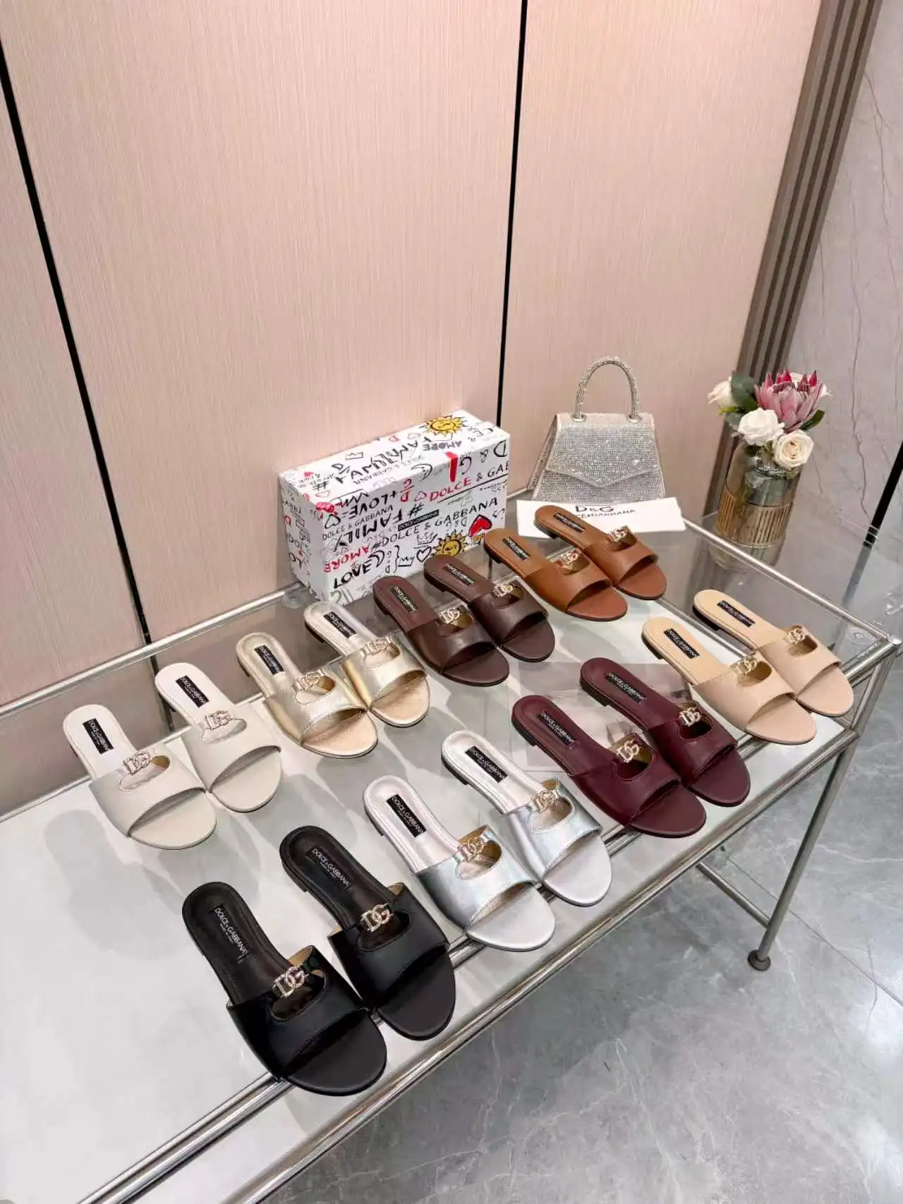原单DG女鞋|高仿DG女鞋|精仿DG女鞋|一比一DG女鞋杜嘉班纳新款 码数35-43 橡胶底