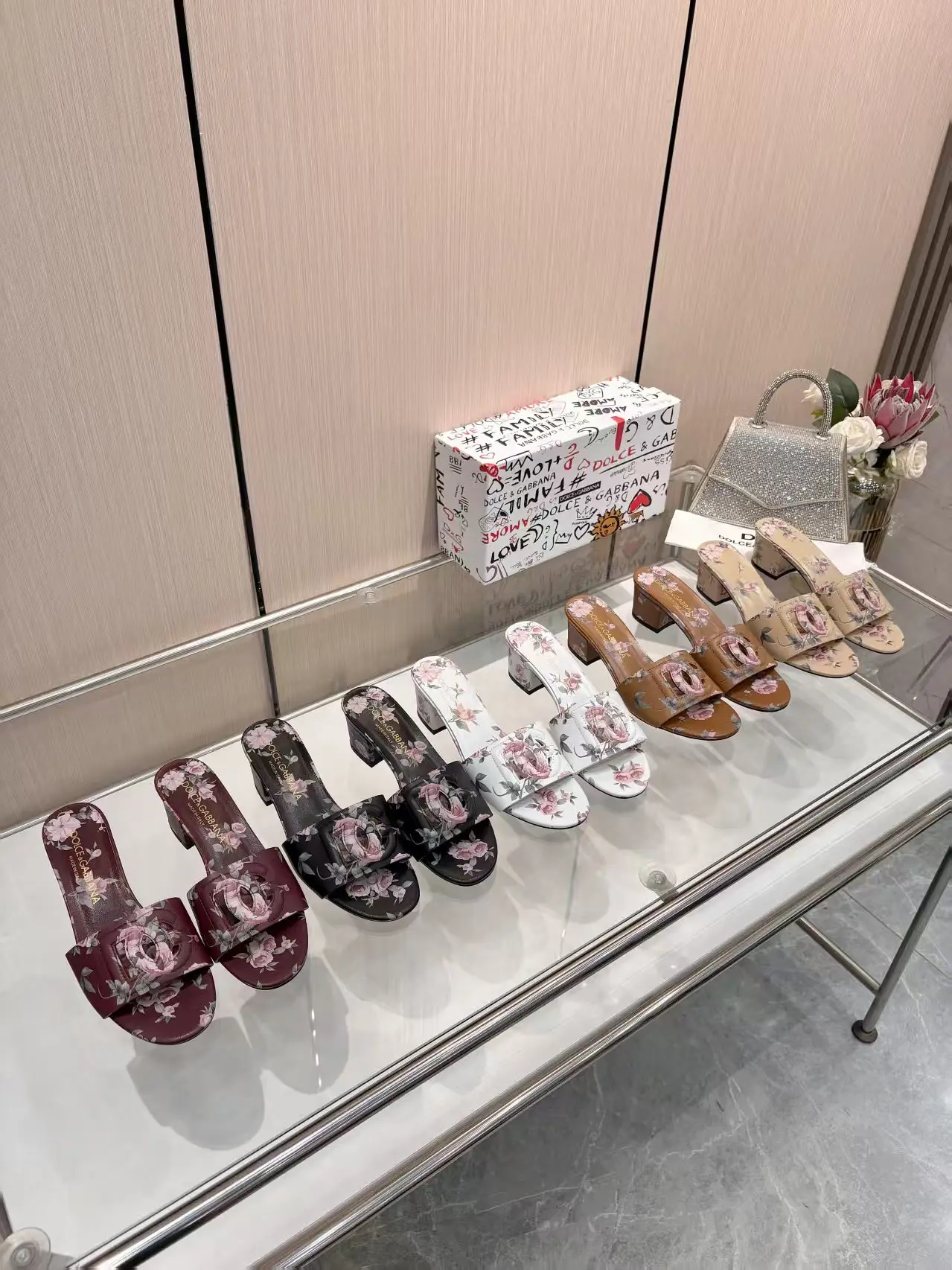 原单DG女鞋|高仿DG女鞋|精仿DG女鞋|一比一DG女鞋杜嘉班纳新款 码数35-43 橡胶底