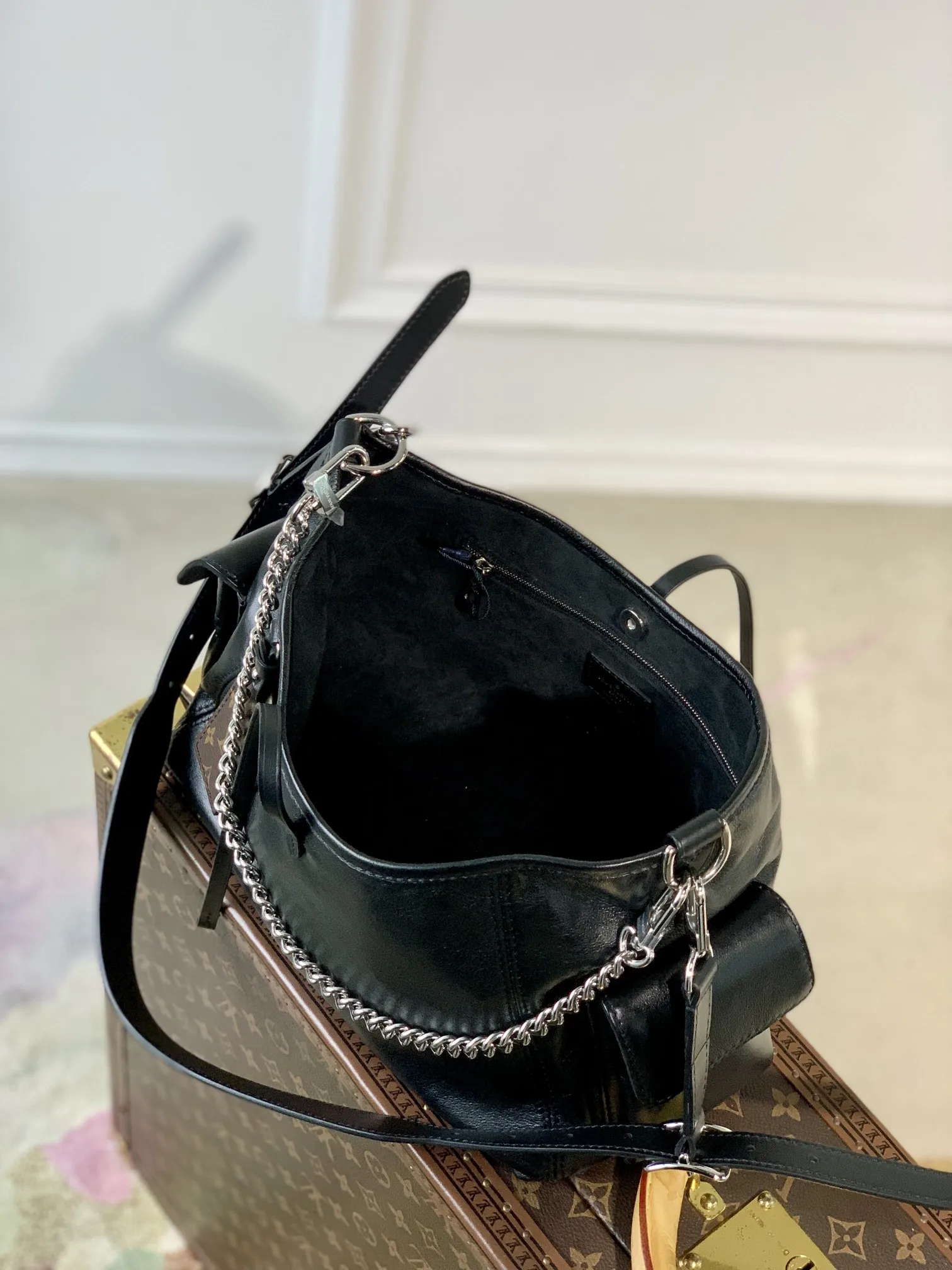 LVM24861 经典羊皮革手袋 女士斜挎包 - 细节图 8