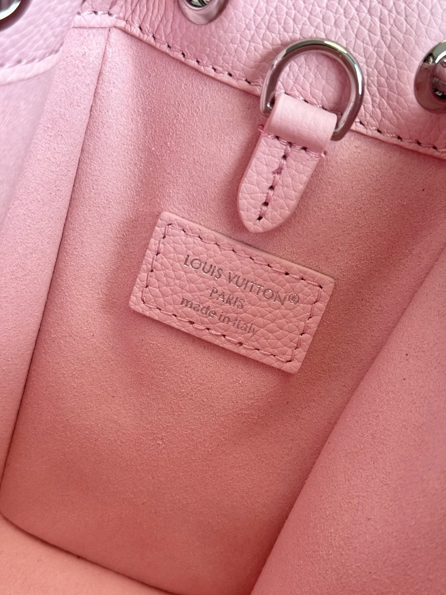 Louis Vuitton M2A067 Dreamy Colors Leather Handbag Women s Crossbody Bag - Detail view 9