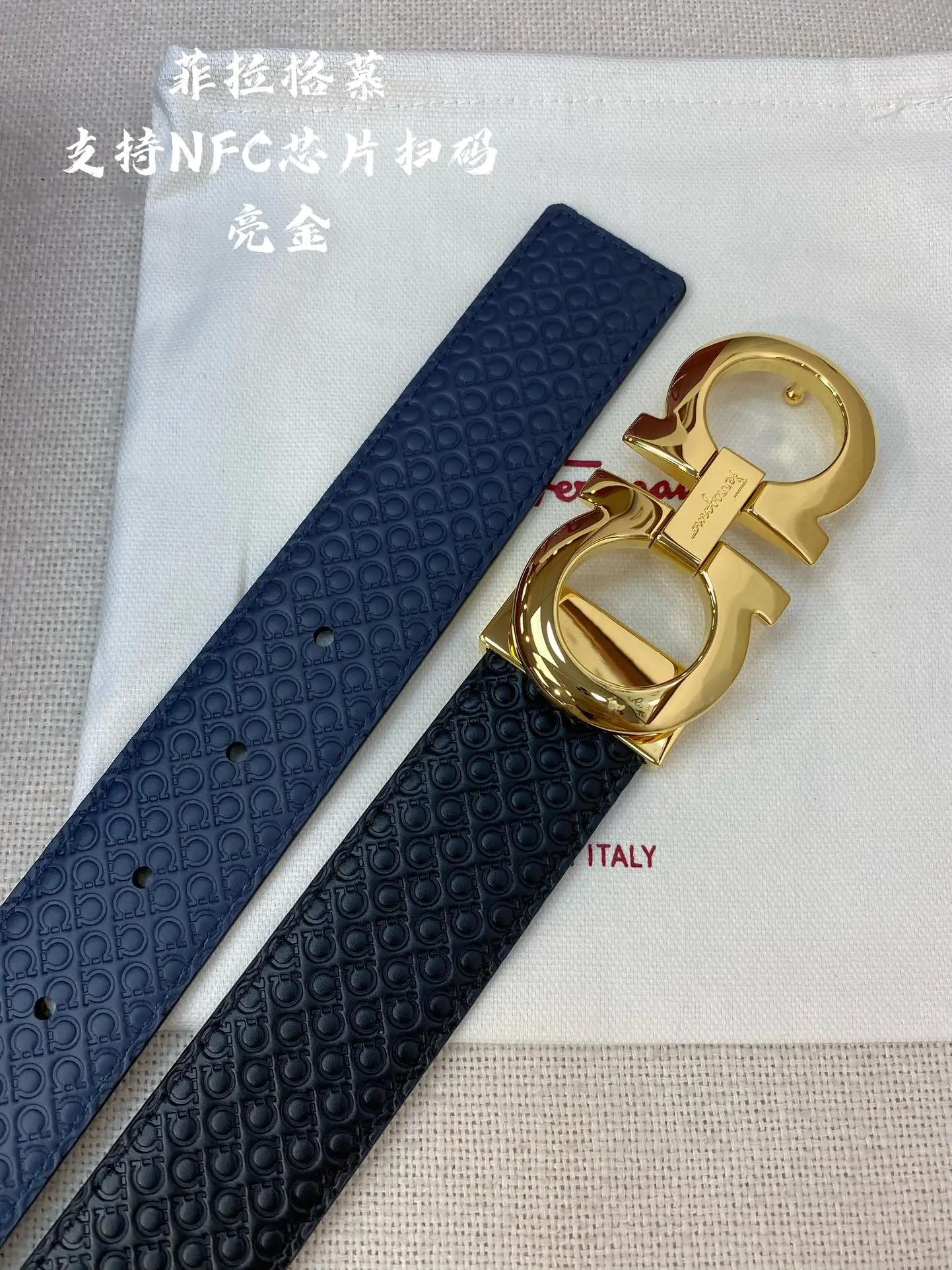 原单菲拉格慕皮带|高仿菲拉格慕皮带|精仿菲拉格慕皮带|一比一菲拉格慕皮带菲拉  宽度3.5cm 双面头层牛皮带身 一面牛皮压花一面荔枝纹 经典尾夹铜扣 长短可以自己剪裁