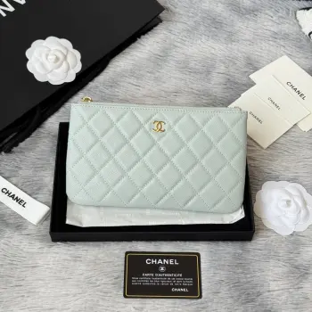 CHANEL 手拿包原单品质可放银行卡头层牛皮 新款鱼子酱 小球纹 菱格零包/手拿随身包 编号 A 尺寸 20x12.2x1cm