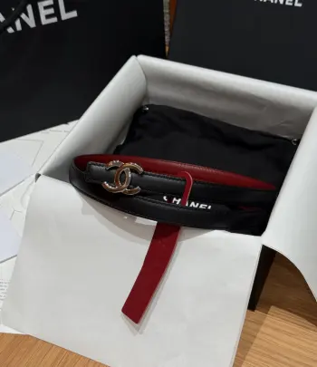 香家 Leather Belt 15mm 皮质腰带双面小牛皮腰带 经典双C带扣设计 小牛皮与金属 15毫米超细皮带 纤细秀气 适配连衣裙 针织上衣等柔系穿搭 建议参照尺码表选择合适的码数 齐全 宽度width 1.5cm