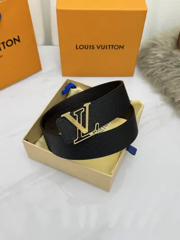LV.路易威登  宽度 40mm宽度 正品一体铸造五金钢扣 原厂皮料 双面原厂定制进口面料 可送礼自用不错选择