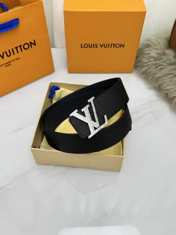LV.路易威登  宽度 40mm宽度 正品一体铸造五金钢扣 原厂皮料 双面原厂定制进口面料 可送礼自用不错选择