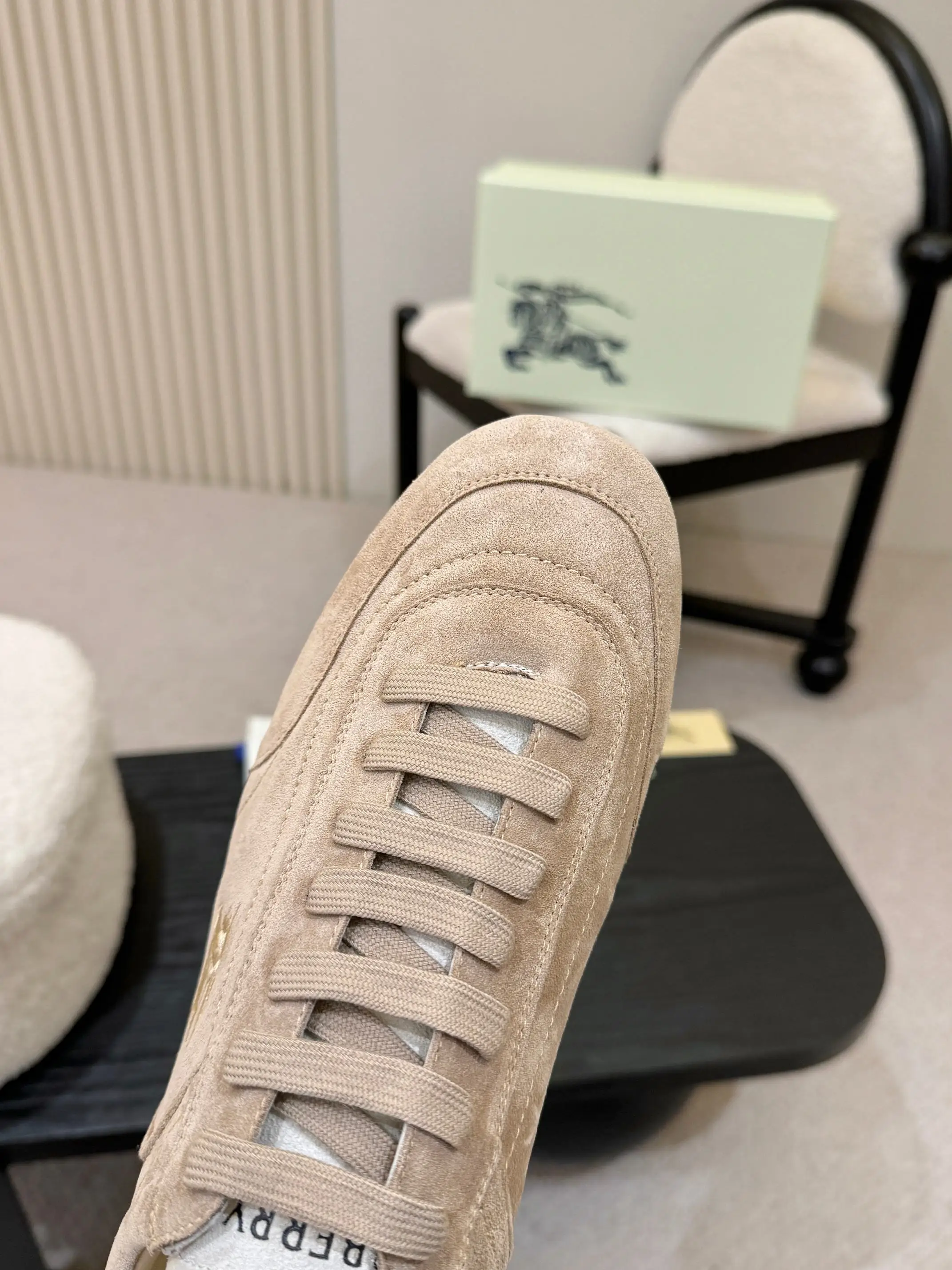 Burberry 2026 Hot-selling Retro Training Shoes Men s Casual Shoes - Detail view 5