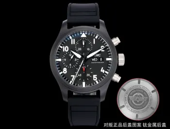 TW新品IWC新款万国飞行员陶瓷41.9MM1.腕表采用氧化锆陶瓷打磨抛光 做工成熟 线条清晰而富有立体感 颜色搭配和谐 非常百搭 2.对比之前44.5尺寸 新款时计尺寸缩小到41.9尺寸 更加符合现代男表的黄金尺寸3.表盘设计延续飞行员经典的驾驶舱仪表盘风格 蓝色表盘显得非常干净4.全新透底设计采用7750自动上链机械机芯 上满链后能为腕表提供46小时动力储存5.双层浅蓝色防眩晕镀膜更能清楚的读时 延续的前作的经典外观 设计至简 内核精密 TW匠心巨作 欢迎品鉴 