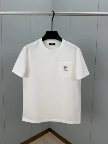 春夏新品贴袋刺绣logo短袖T恤 男士T恤