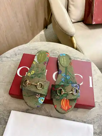 花卉印花帆布凉拖  女士凉拖鞋