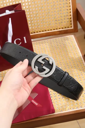 古驰全套包装 宽度38mm 专柜正品1:1完美复刻. 原版带身 印花图案清晰.配搭精扣头