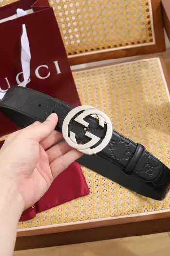 古驰全套包装 宽度38mm 专柜正品1:1完美复刻. 原版带身 印花图案清晰.配搭精扣头