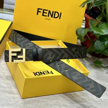 FENDI 芬迪 专柜同款 宽3.0CM 双环正反用腰带 FF按钉搭扣 黑色Cuoio Romano皮革材质 反面面料带有烟草灰和黑色FF图案 黑色珐琅金属饰面 时尚经典 百搭款