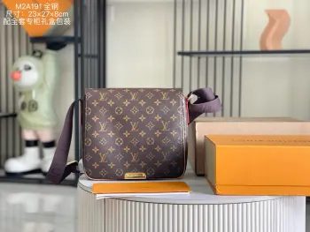 163 芯片  特级全钢五金 原厂皮 M2A191 皮料是意大利A级皮料是在于品质 五金 面料 手工 油边 A级出品 图片跟产品一致丶配全套包装.尺寸:23x27x8CM 