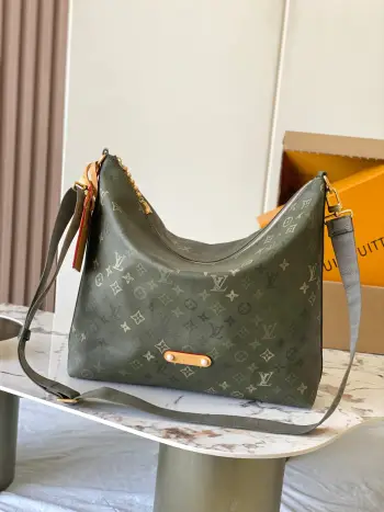  特级MB163c芯片版原厂皮 本款 Vagabond Hobo 手袋型号 M27181材料 A级全钢五金 进口原厂面料包装 全套原厂免税MB包装尺寸 38x35x12 厘米