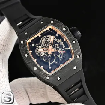 太阳出品出品 理查德 米勒 RM055 NTPTL88 正式亮相 全新骨架化机芯RMUL2和NTPT碳纤维表壳是真正的封神之作   RICHARD MILLE  理查德米勒 理查米尔  封神表壳 49.90*42.70的NTPT碳纤维表壳 保证整体架构最佳钢性 零件表面良好平整度及齿轮系的完美运转 还具有上链可调节桶 防震等多项功能 精度和稳定性都达到了非凡的水平 (所有齿轮均与正品一样运转)注意  强势声明 此款RM055 NTPT所有零部件与正品可互换通用 是真正意义上1:1 太阳出品精致推荐男士机械腕表