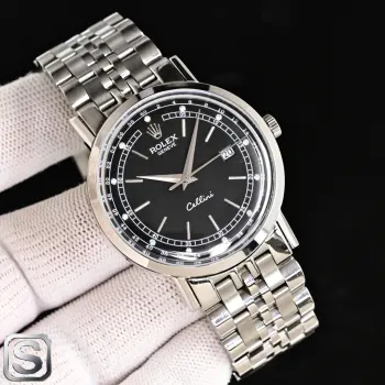 太阳出品出品 钢带款 TW Factory 劳力士 ROLEX R82 锅盖玻璃 切利尼 ROLEX一块彰显绅士风度 锅盖玻璃 9015机 适合参加各种活动场合的不二之选的男士腕表 搭载着精准稳定的9015进口机芯.每小时振频28800次 零返修质量 直径42mm原装尺寸  采用进口小牛皮表带让你使用更佳舒适 100米超强防水 :产品实物光泽 更佳精湛 壳套工艺都是宗师级别轻身检验 加上新时代机器高技锻造 上手震撼尊贵非凡 你值得拥有 送礼最佳奢华推荐 太阳出品 请认准TW厂独家品质