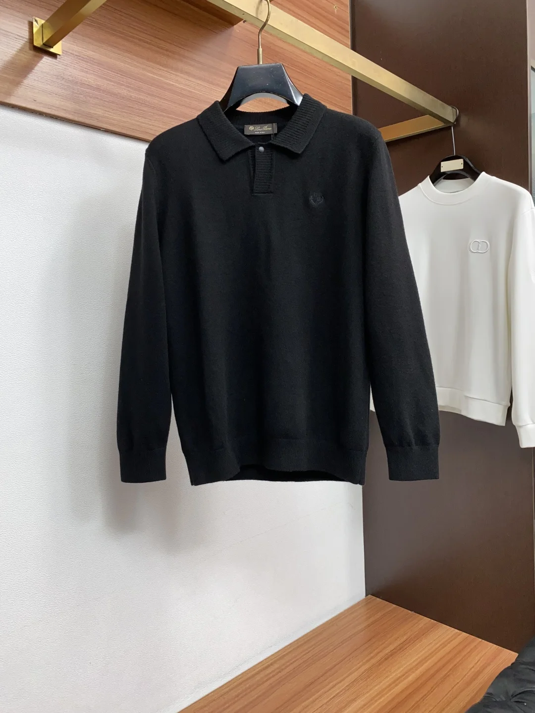原单毛衣/羊毛衫男装|高仿毛衣/羊毛衫男装|精仿毛衣/羊毛衫男装|一比一毛衣/羊毛衫男装LP 诺悠翩雅 秋冬新款简约百搭款翻领羊毛混纺长袖毛衣 精致工艺专柜面料 顶级素融合打造 潮男时尚 无论是上身舒适度还是都是无可比拟的存在 M-3xL