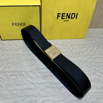 FENDl  芬迪 宽40MM双面原版小牛皮 搭配单钌钯电镀扣 完美的手感.油边 出众的设计.风格 高贵奢华 时尚大方 高清实拍 货真价实 品质保证 双面  用