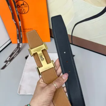  爱马仕 双面进口小牛皮 搭配精品扣 宽度3.8cm 时尚大方 百搭单品 
