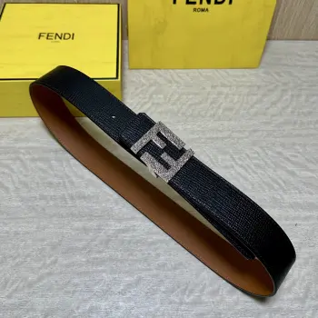 FENDl  芬迪 宽40MM双面原版小牛皮 搭配单钌钯电镀扣 完美的手感.油边 出众的设计.风格 高贵奢华 时尚大方 高清实拍 货真价实 品质保证 双面  用