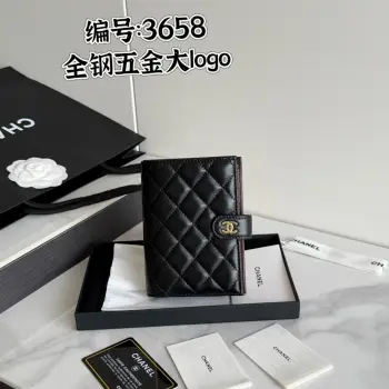 26S-新品 CHANEL 多功能护照夹小羊皮 制作 大logo五金 全钢这款设计以后也可能进入经典系列钱包 护照本 二合一产品款号 AP3658原单品质 细节美到淋漓尽致 尺寸15*10*3cm 