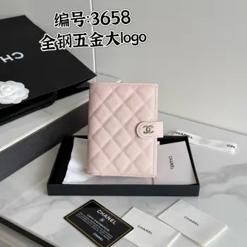26S-新品 CHANEL 多功能护照夹鱼子酱牛皮制作 大logo五金 全钢这款设计以后也可能进入经典系列钱包 护照本 二合一产品款号 AP3658原单品质 细节美到淋漓尽致 尺寸15*10*3cm 