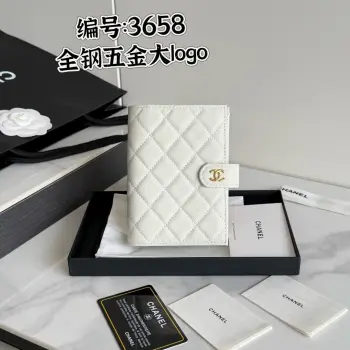 26S-新品 CHANEL 多功能护照夹鱼子酱牛皮制作 大logo五金 全钢这款设计以后也可能进入经典系列钱包 护照本 二合一产品款号 AP3658原单品质 细节美到淋漓尽致 尺寸15*10*3cm 