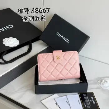 chanel -经典中号双层钱包到货 —全钢五金麦 - 顶级原单top 进口鱼子酱小牛皮的菱格纹路 非常耐看 亮金五金非常时髦  10个卡位 非常高级 专柜断货王 可放信用卡硬币 百元大钞 开合按扣编号 A48667 尺下:w15×h10×d2.5cm