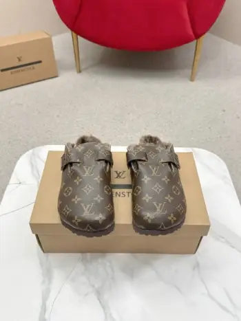L家25𝐬𝐬 秋冬新品 老花面包穆勒羊毛拖鞋
