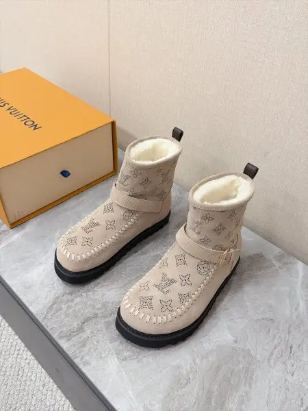 LV秋冬烫钻老花短筒雪地靴
