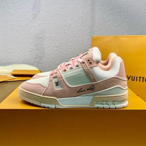 Louis Vuitton Trainer low-top fashion sneakers