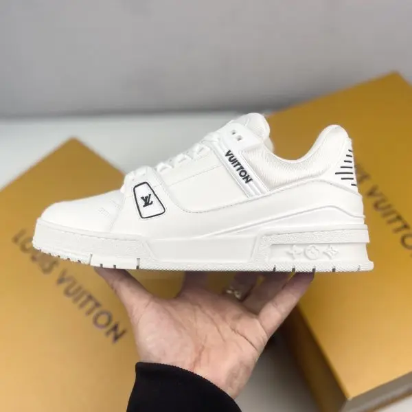 Louis Vuitton Trainer low-top fashion sneakers